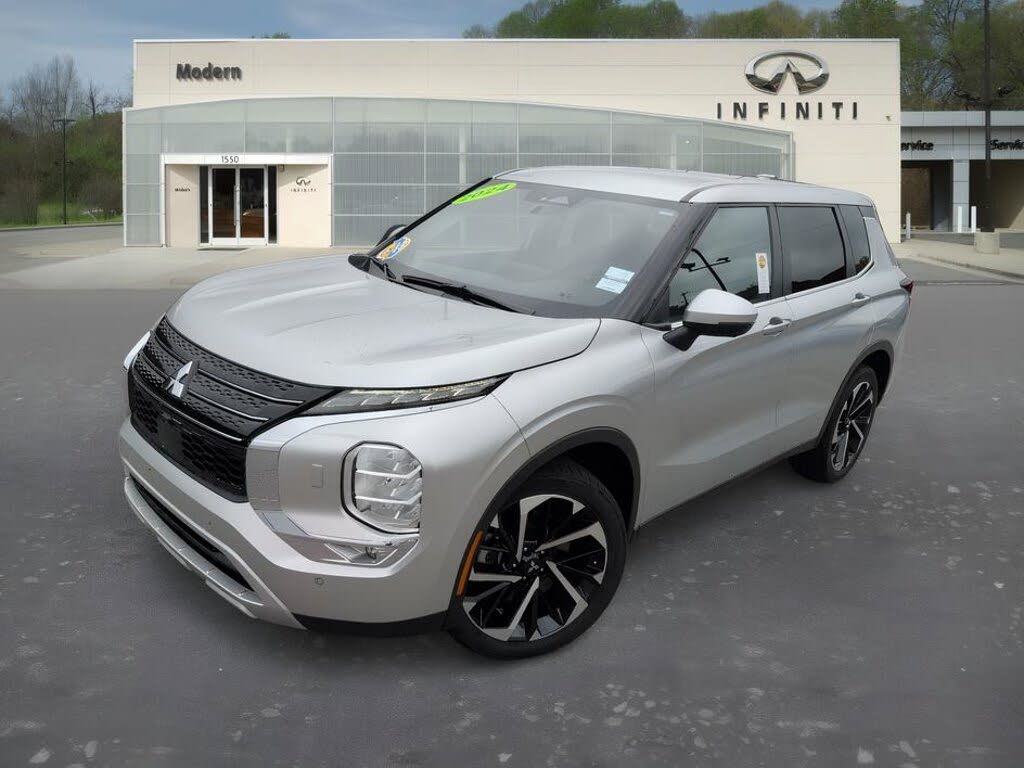 2024 Mitsubishi Outlander Black Edition