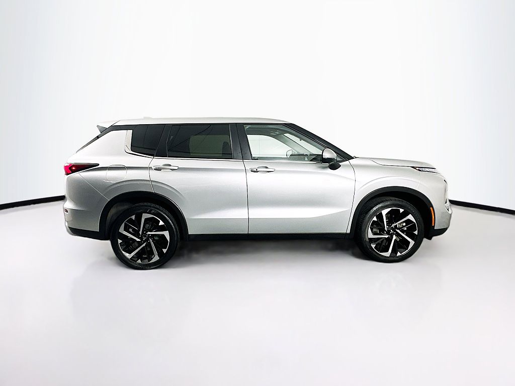 2024 Mitsubishi Outlander Black Edition