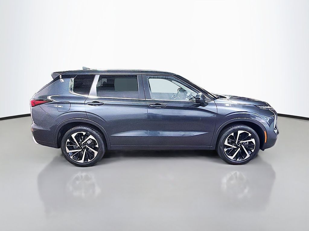 2024 Mitsubishi Outlander Black Edition