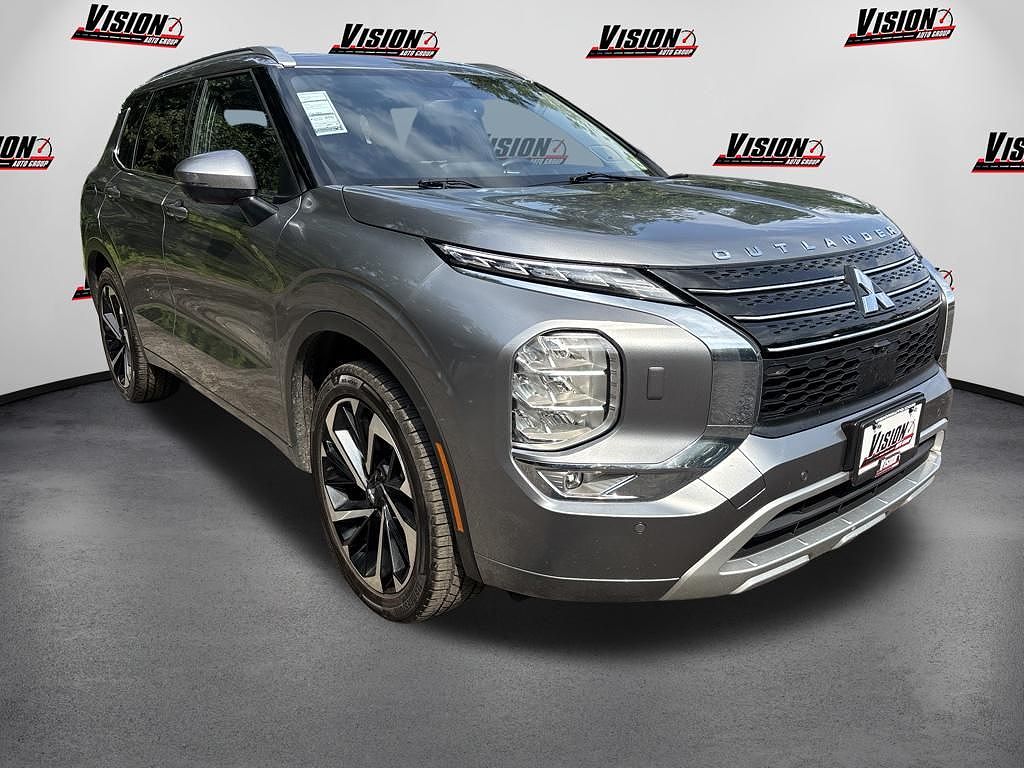 2024 Mitsubishi Outlander Platinum Edition