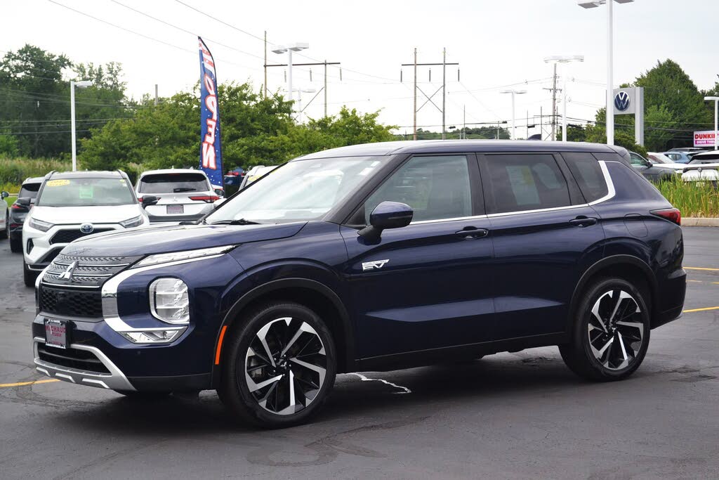 2023 Mitsubishi Outlander PHEV SE