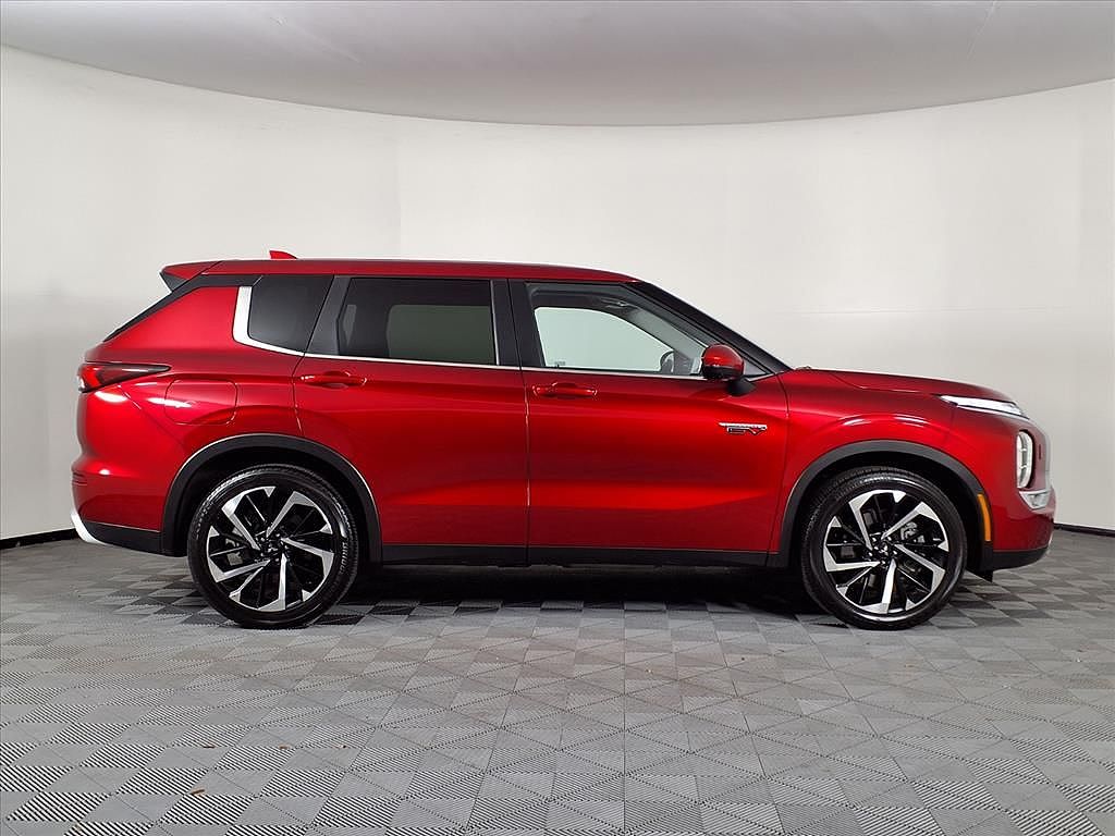 2024 Mitsubishi Outlander PHEV SE