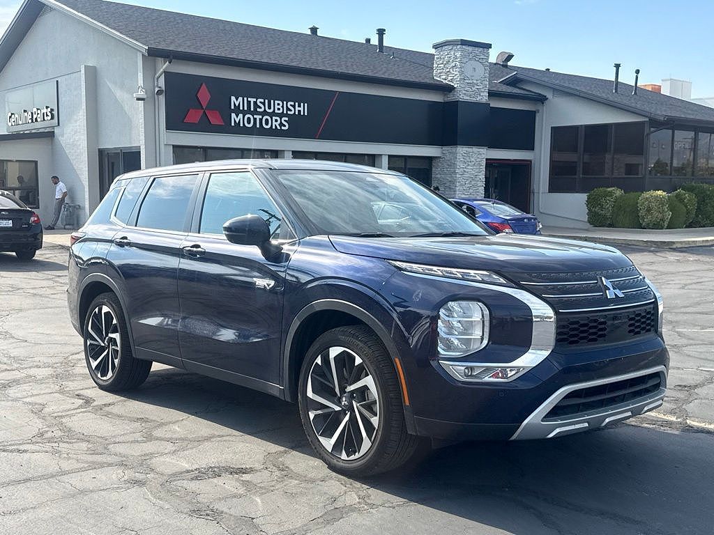 2025 Mitsubishi Outlander PHEV SE