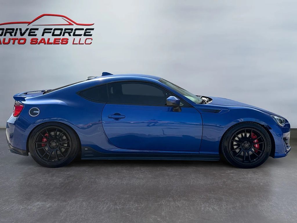 2017 Subaru BRZ Series.Yellow