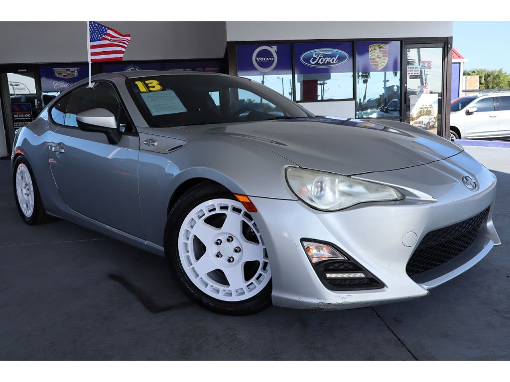 2013 Scion FR-S 2dr Cpe Man (Natl)