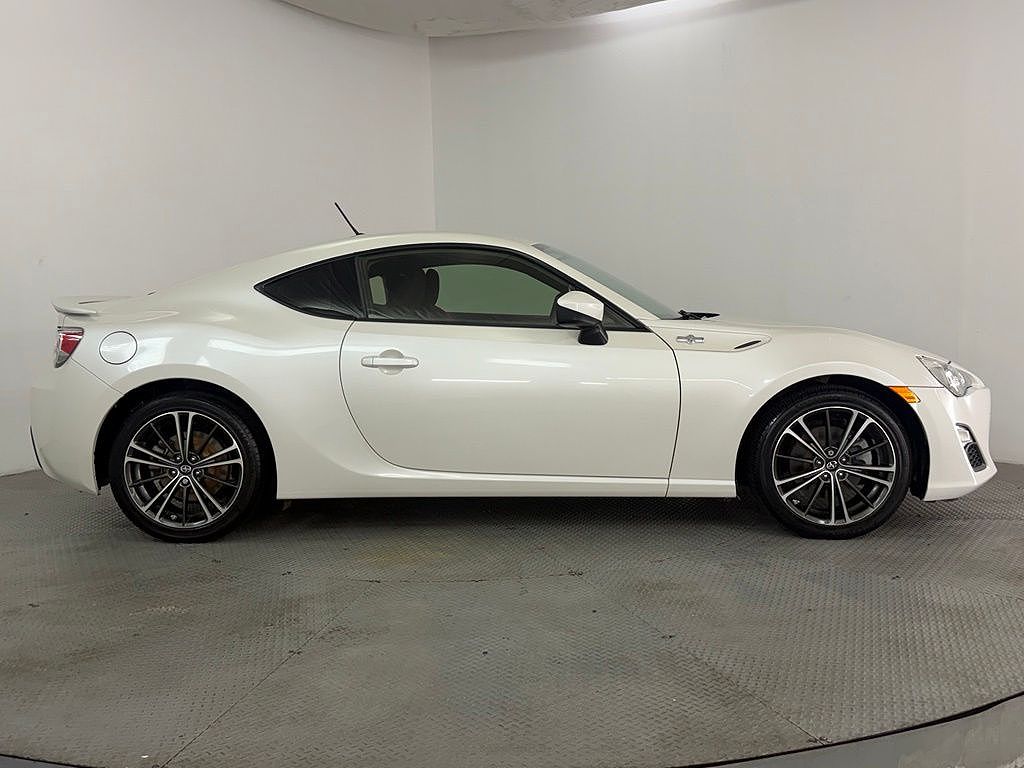 2013 Scion FR-S