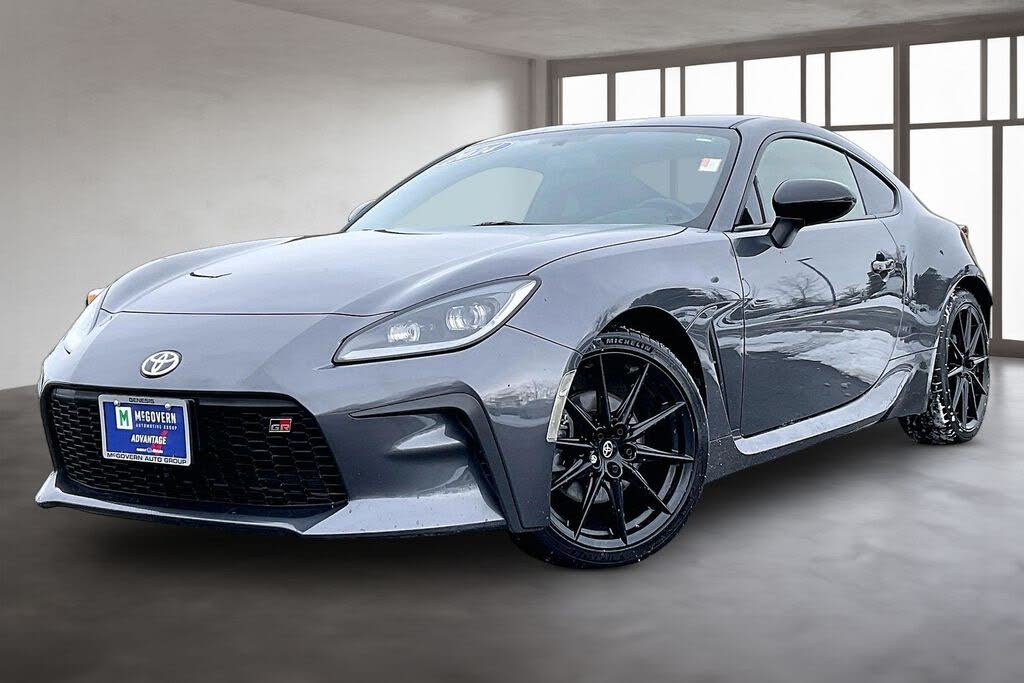 2024 Toyota GR86 Premium