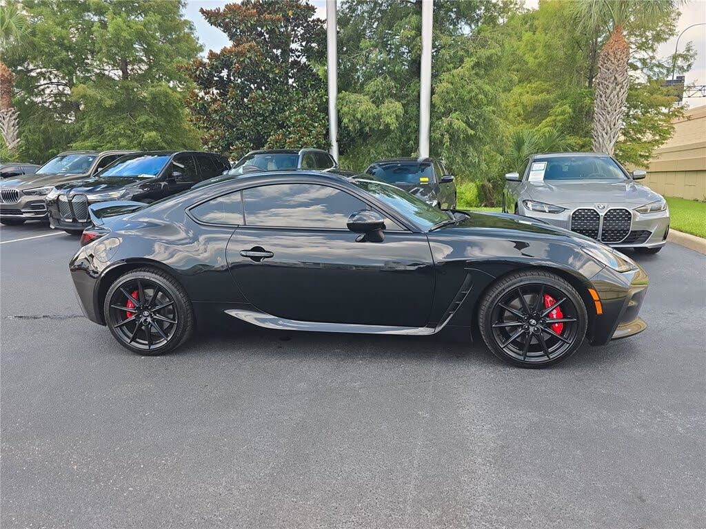 2025 Toyota GR86 Premium
