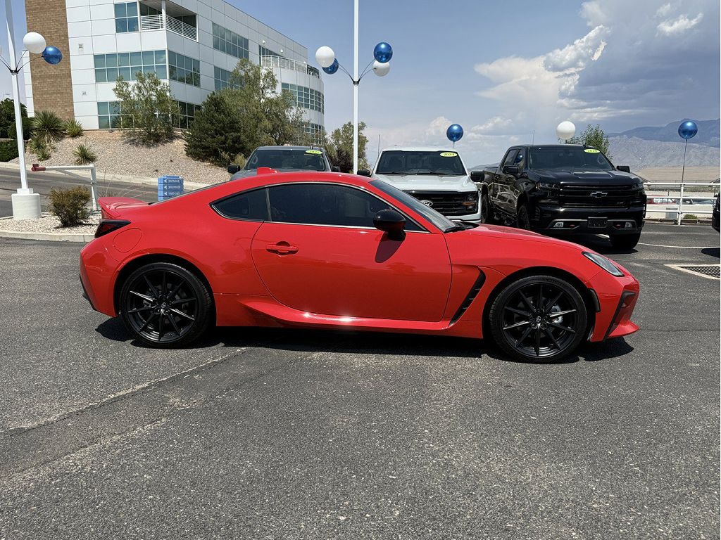 2025 Toyota GR86 Premium