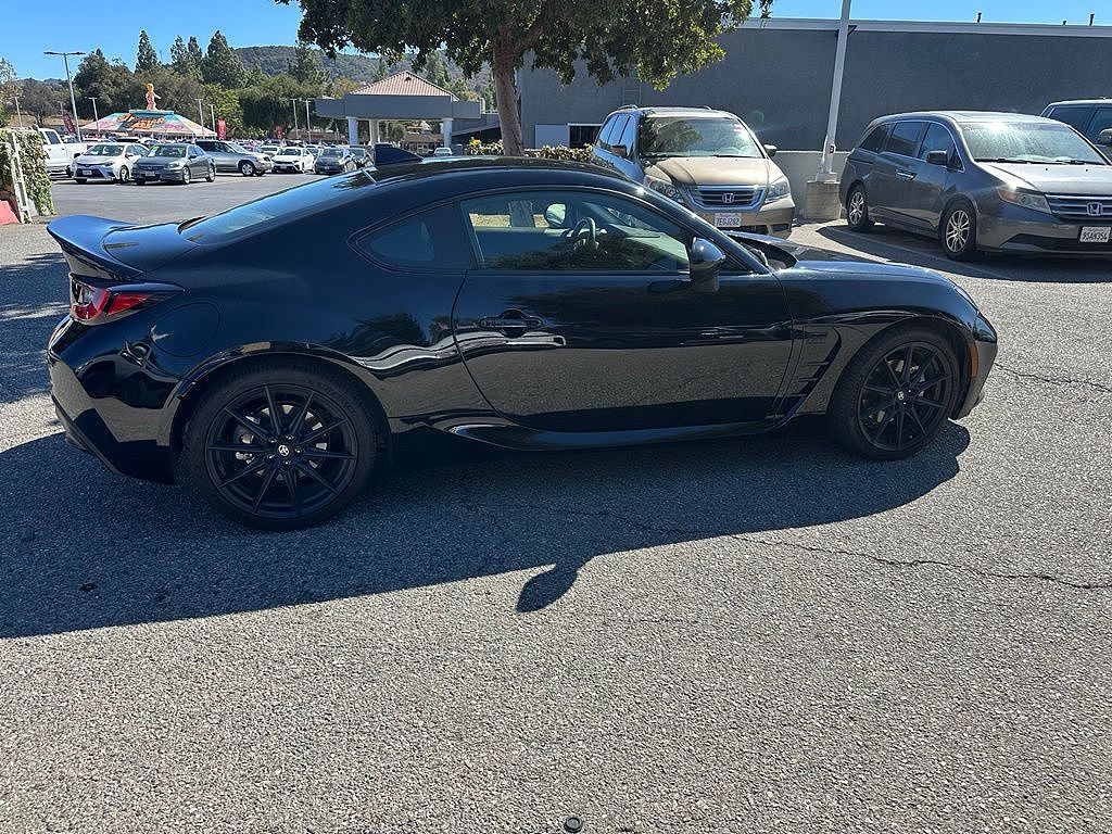2024 Toyota GR86 Premium
