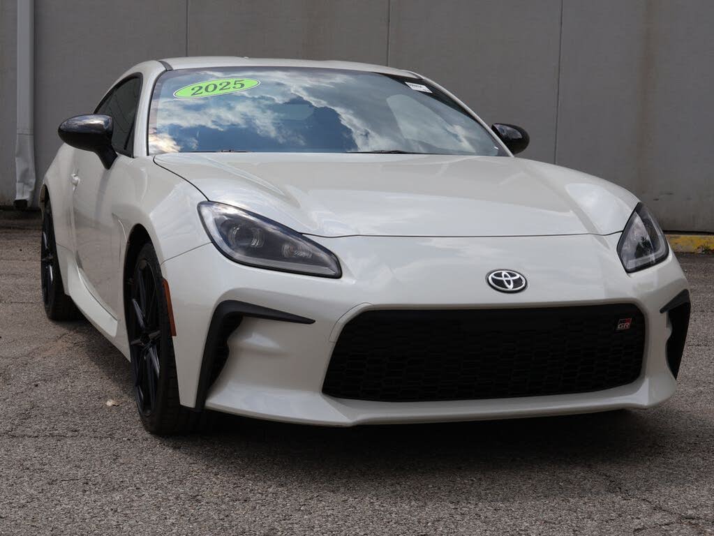 2025 Toyota GR86 Premium