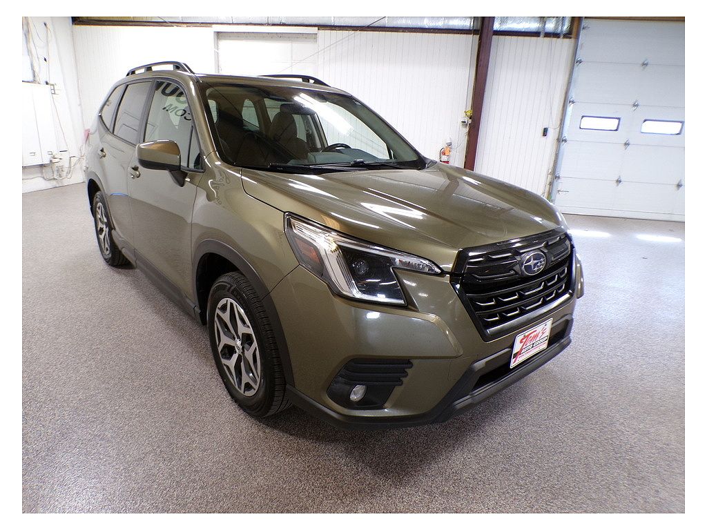 2024 Subaru Forester Premium