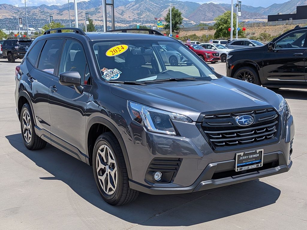 2024 Subaru Forester Premium