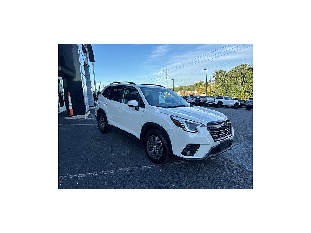 2022 Subaru Forester Premium