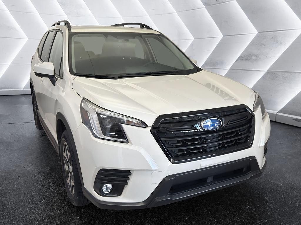 2024 Subaru Forester Premium