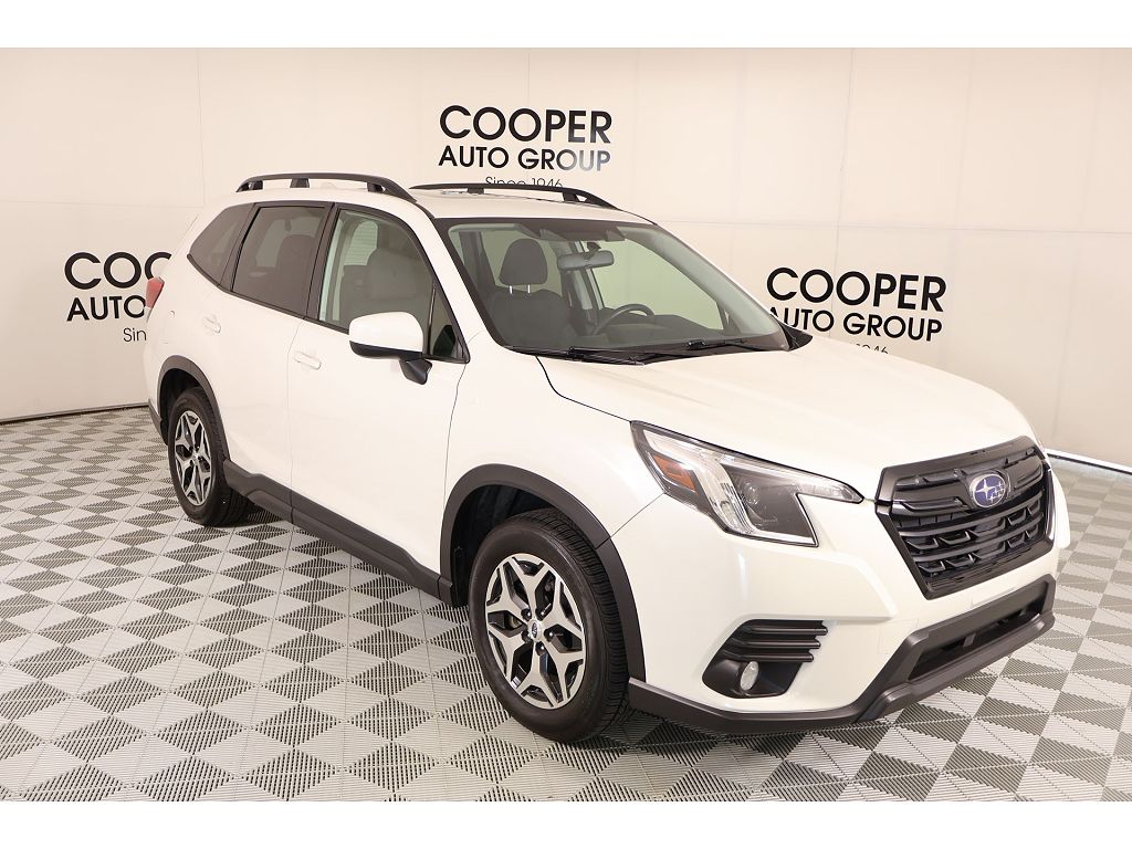 2023 Subaru Forester Premium