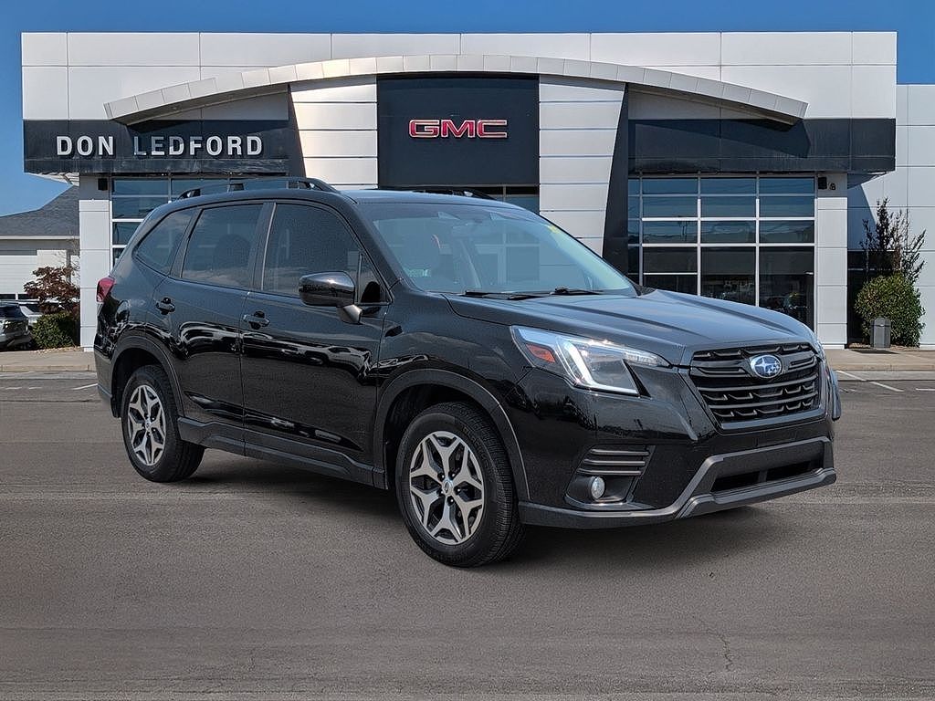 2023 Subaru Forester Premium