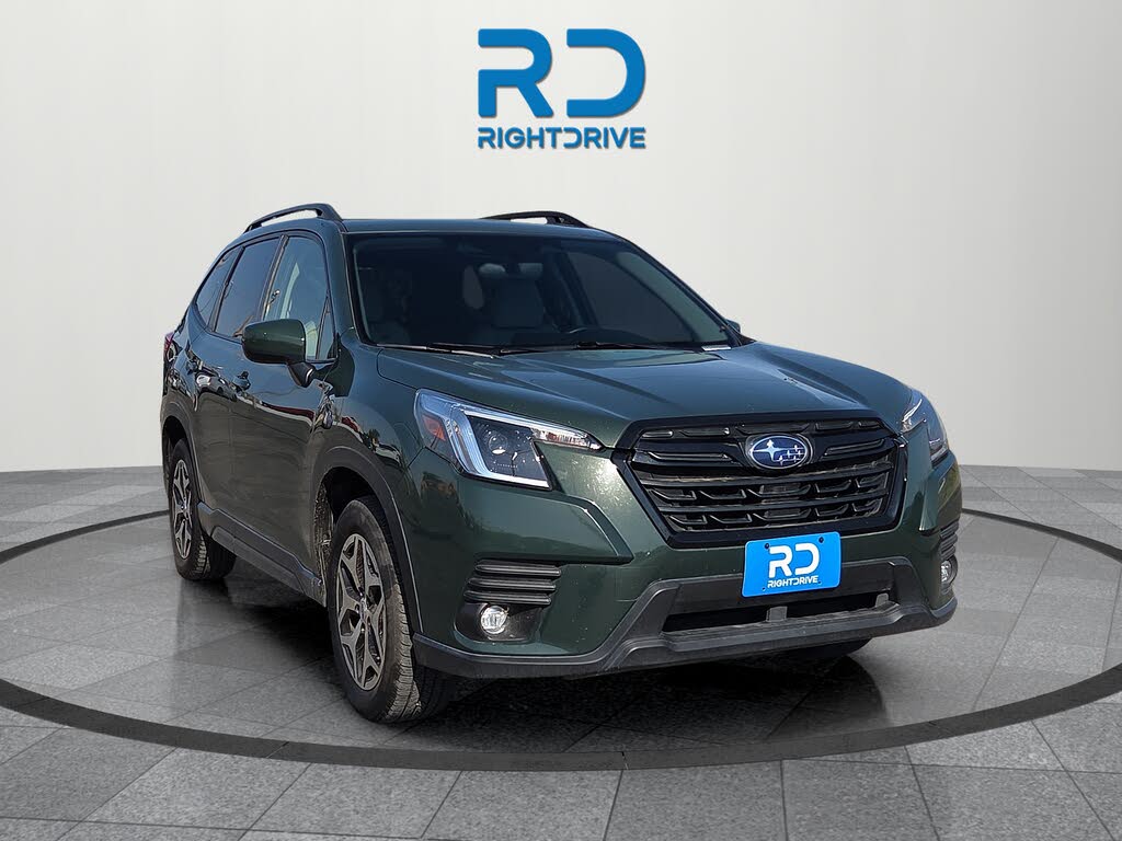 2024 Subaru Forester Premium