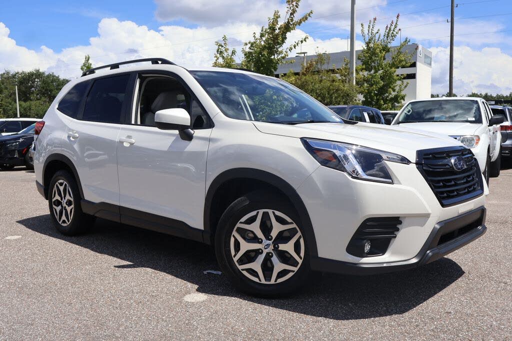 2024 Subaru Forester Premium