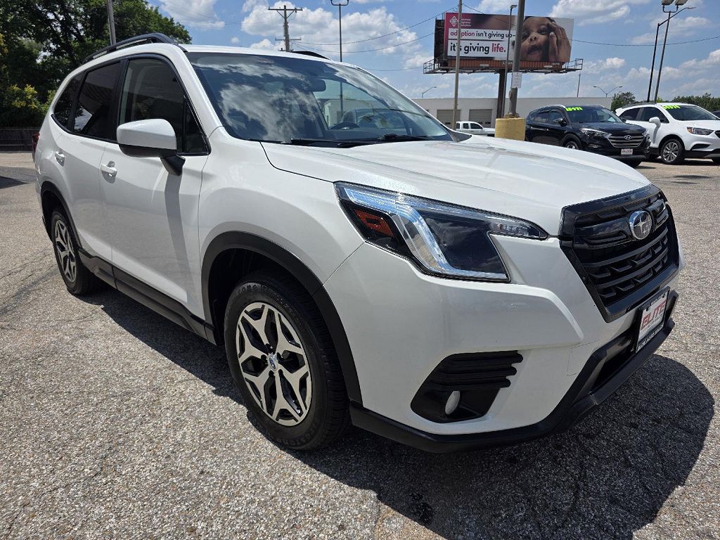2022 Subaru Forester Premium