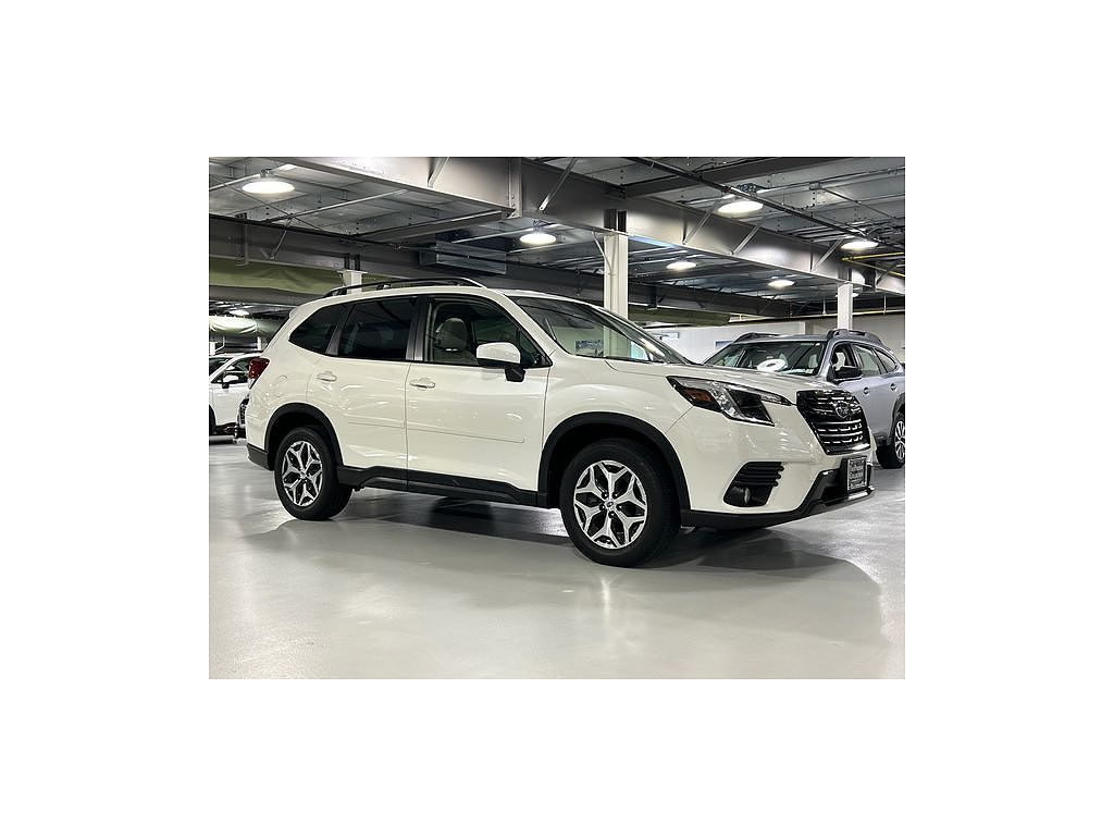 2023 Subaru Forester Premium