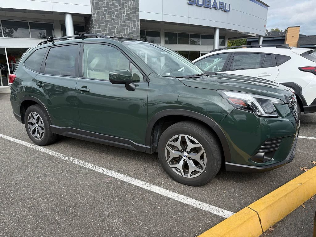 2023 Subaru Forester Premium