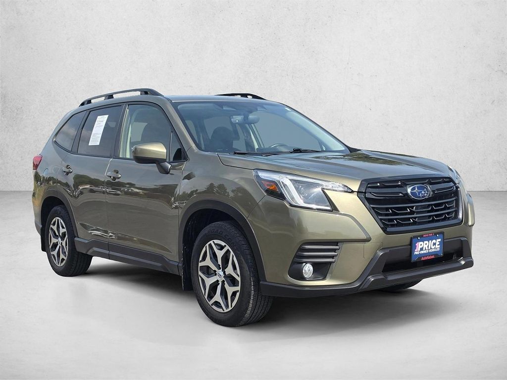 2023 Subaru Forester Premium