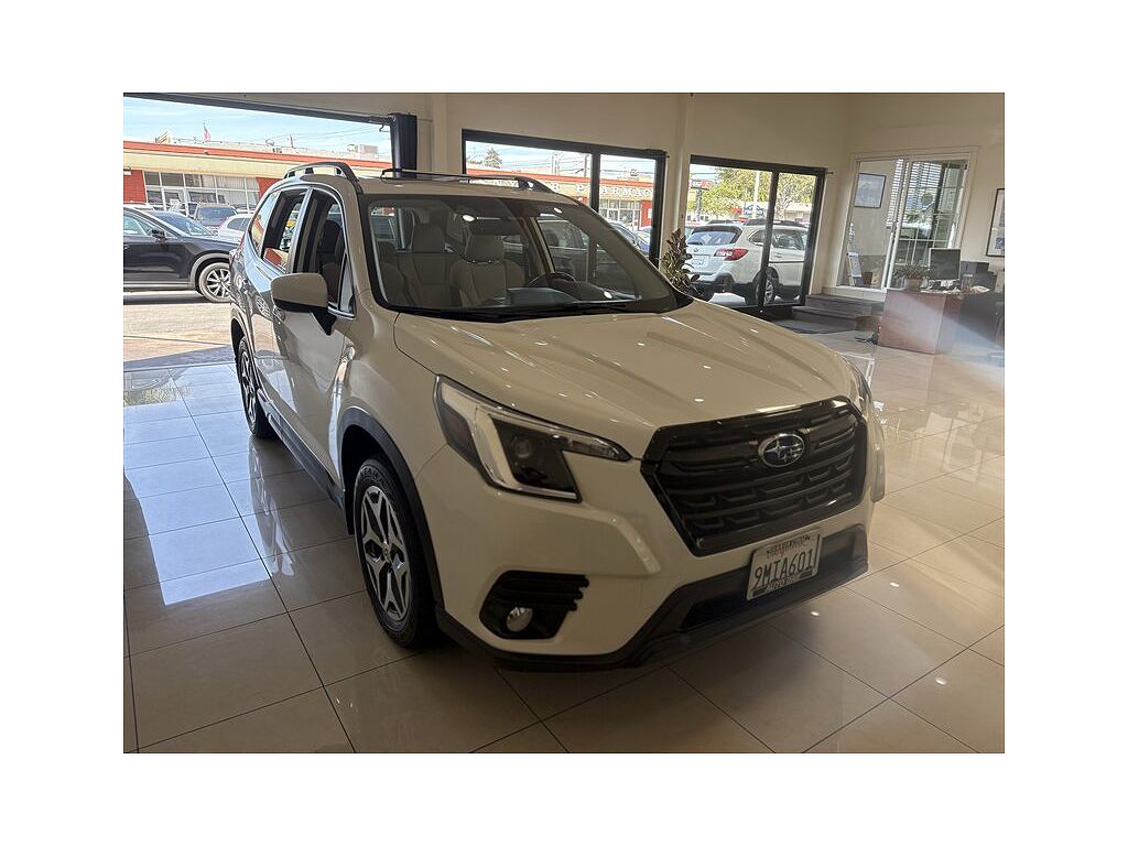 2022 Subaru Forester Premium