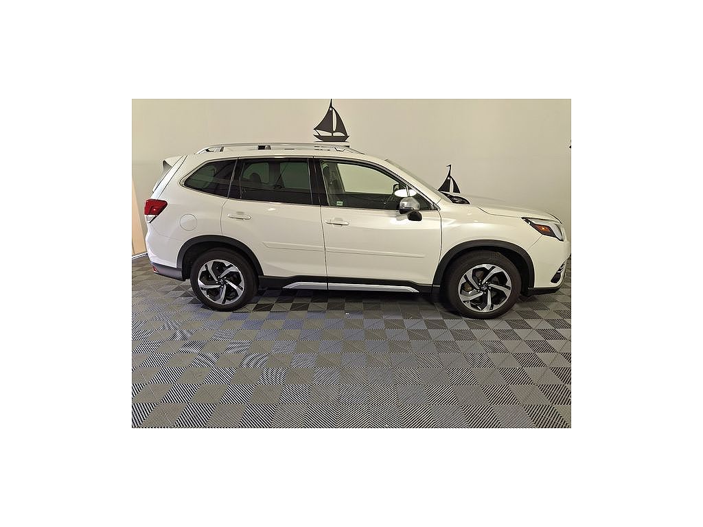 2023 Subaru Forester Touring