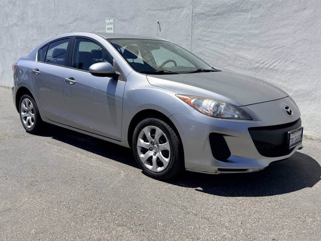 2013 Mazda 3 i SV