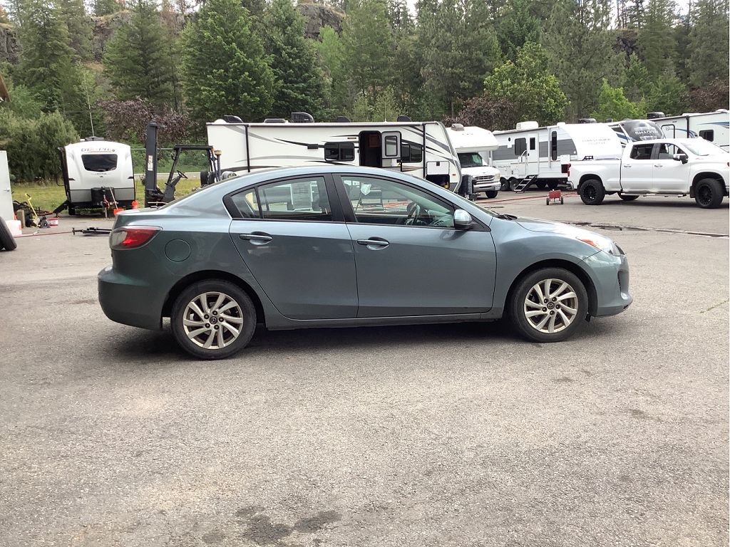 2013 Mazda Mazda3 i Touring