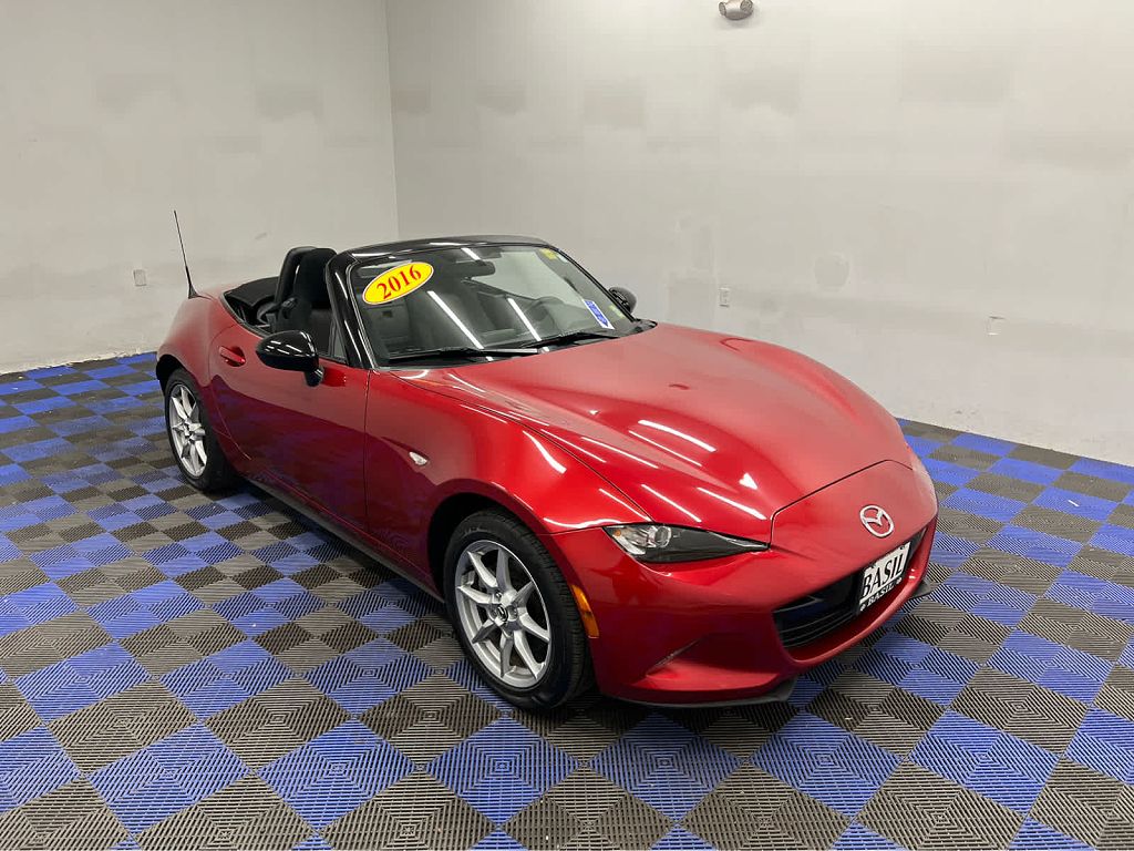 2016 Mazda MX-5 Miata Sport