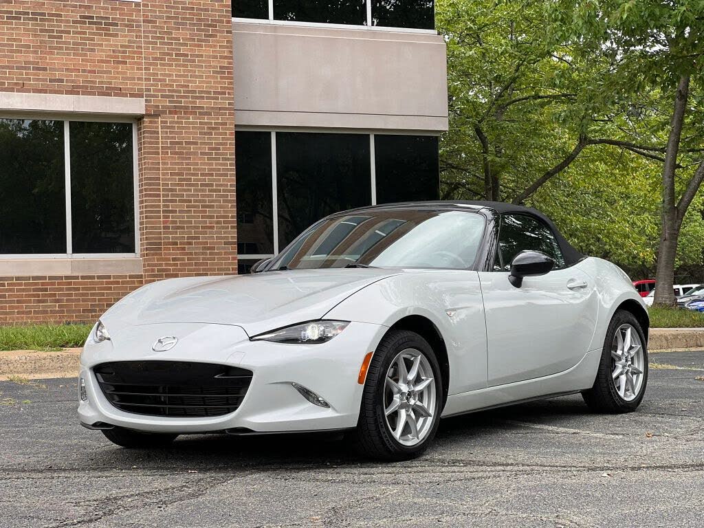 2016 Mazda MX-5 Miata Sport