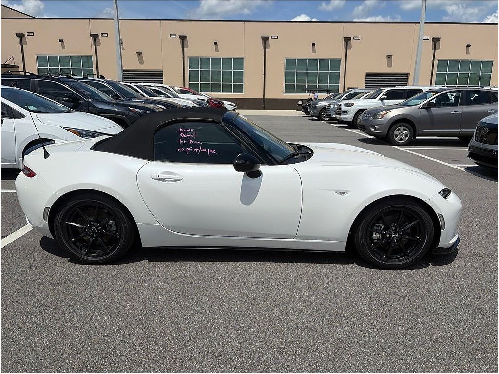 2025 Mazda Miata Club