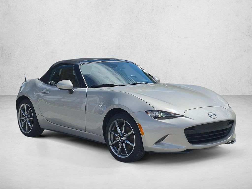 2022 Mazda MX-5 Miata Grand Touring