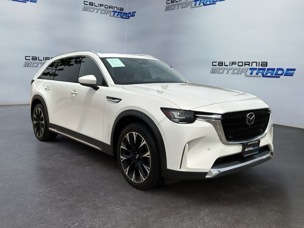 2024 Mazda CX-90 PHEV Premium Plus