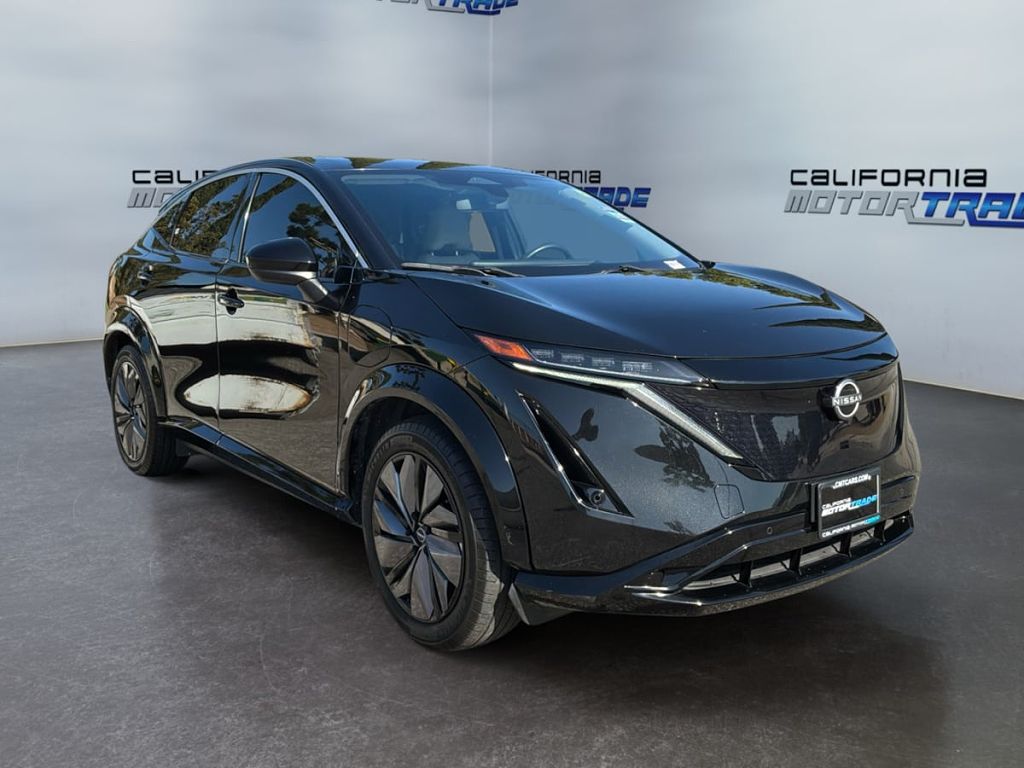 2023 Nissan ARIYA photo 1