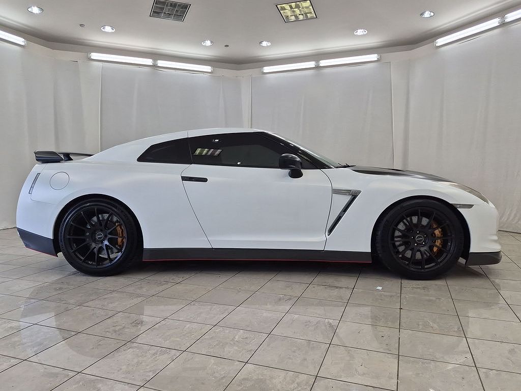 2009 Nissan GT-R Premium