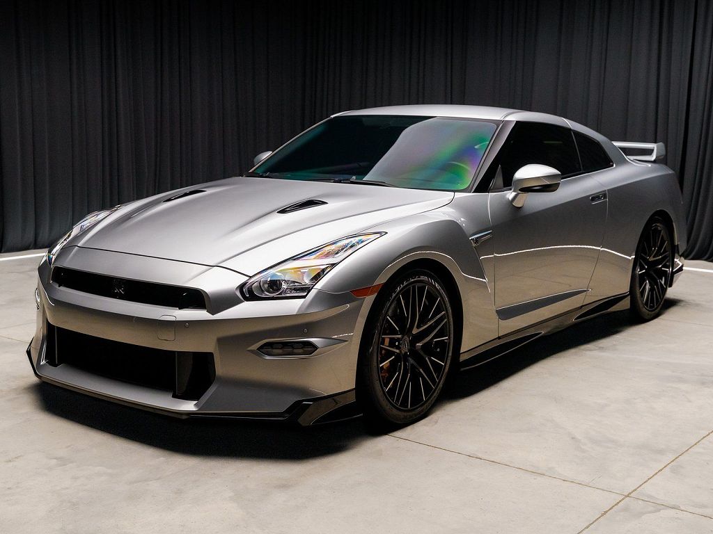 2024 Nissan GT-R T-spec