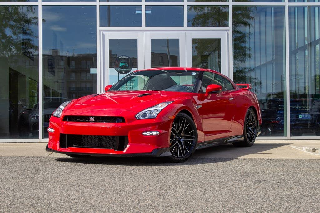 2024 Nissan GT-R Premium