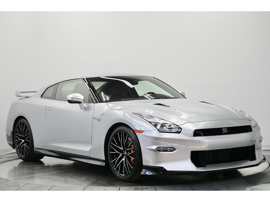 2024 Nissan GT-R Premium
