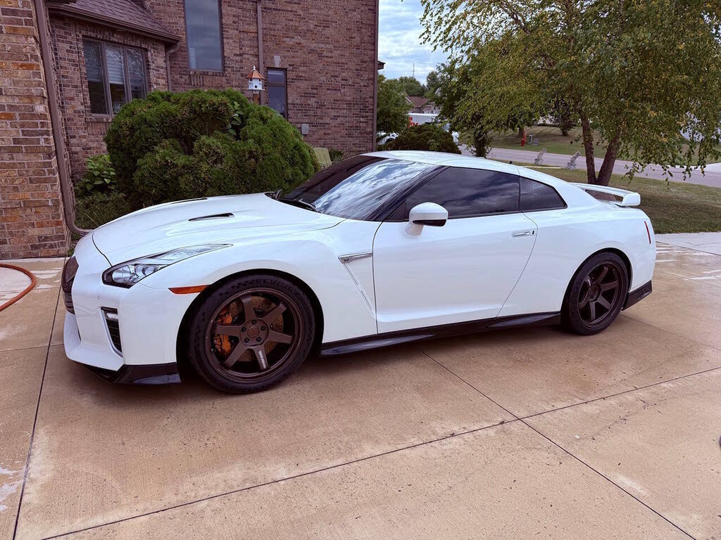 2021 Nissan GT-R T-spec