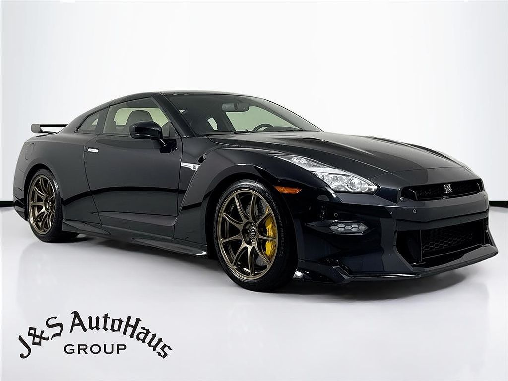 2024 Nissan GT-R T-spec