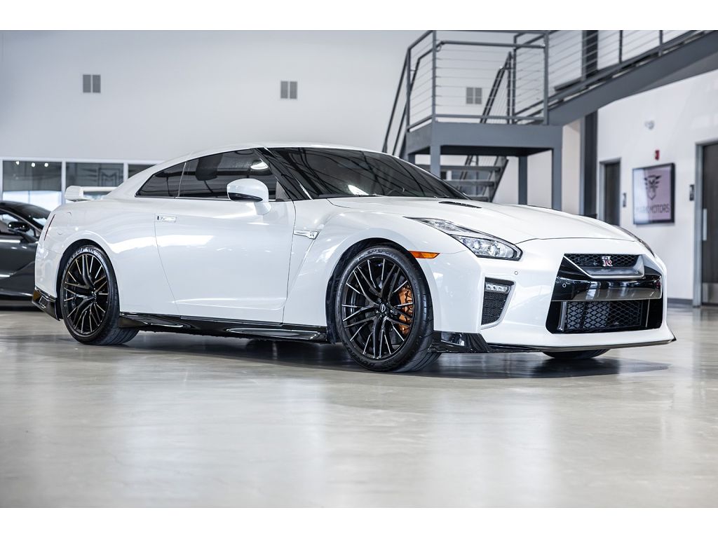 2023 Nissan GT-R Premium
