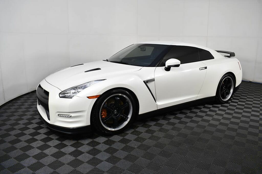 2013 Nissan GT-R Black Edition