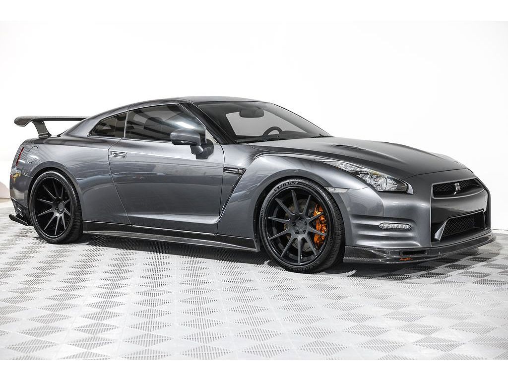 2013 Nissan GT-R Black Edition