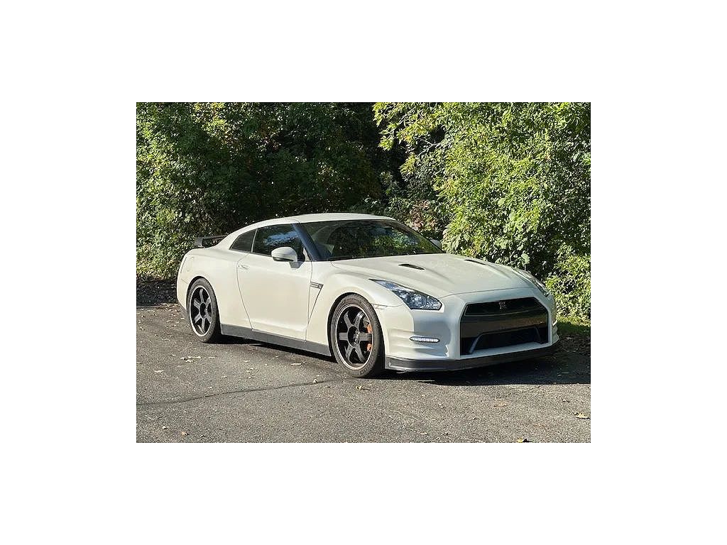 2014 Nissan GT-R Premium