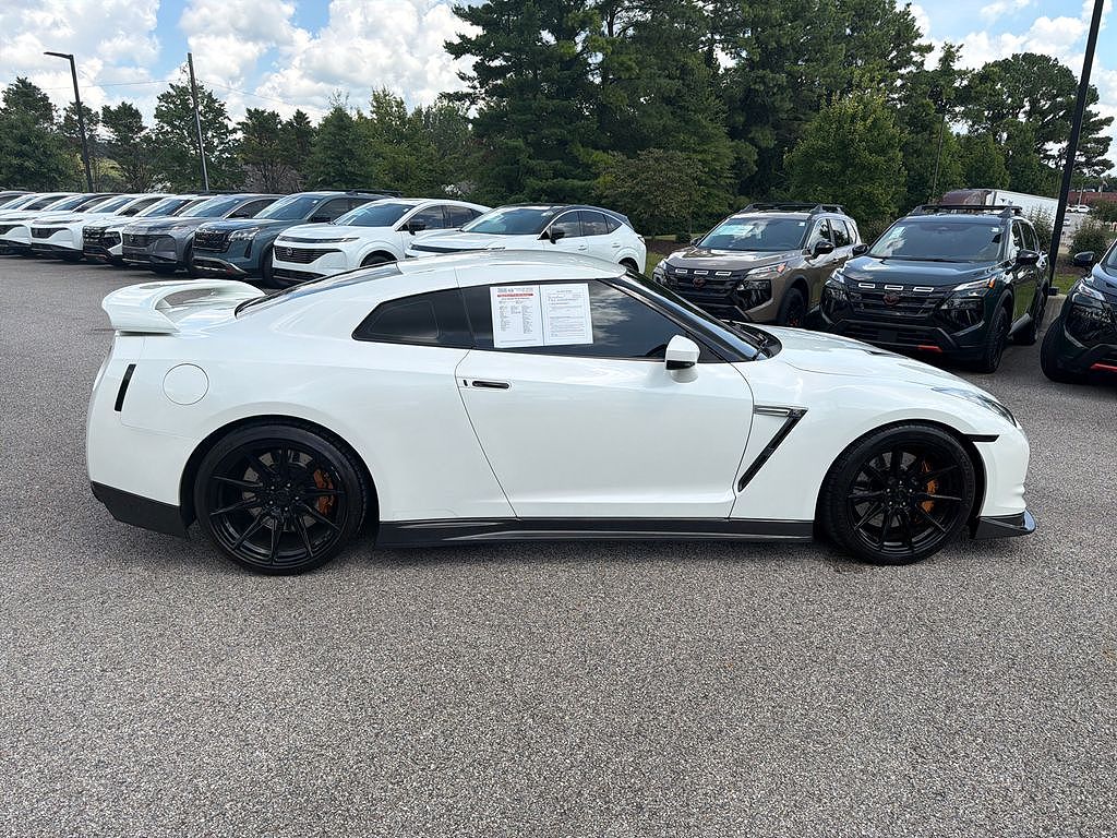 2010 Nissan GT-R