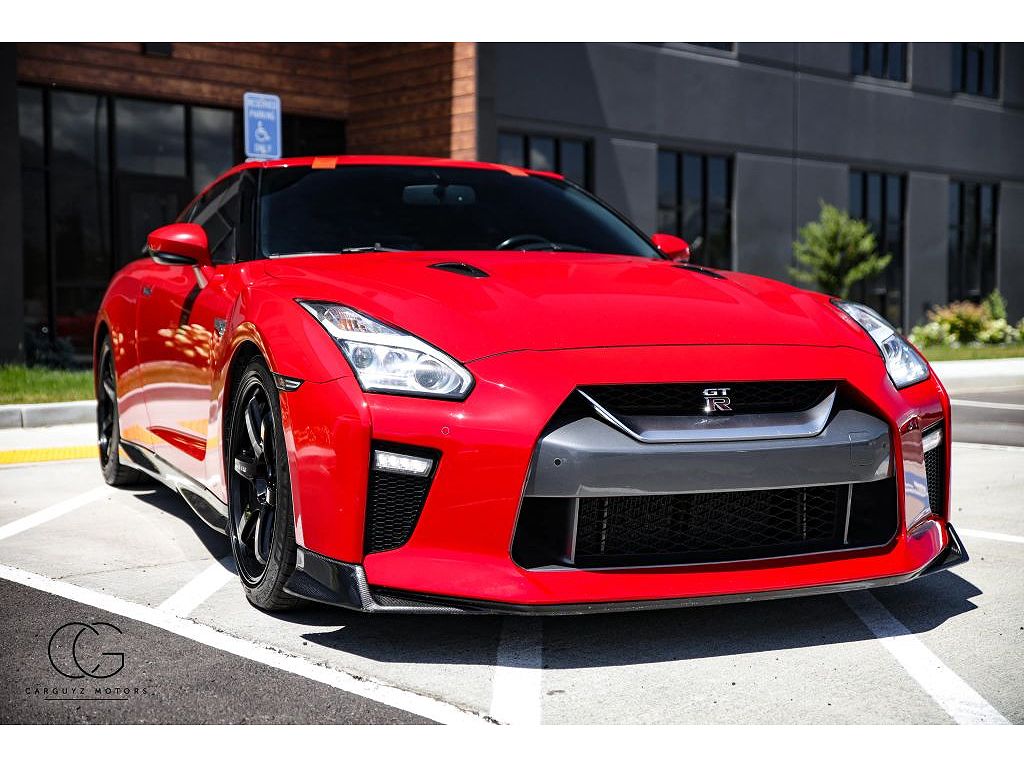 2019 Nissan GT-R Pure