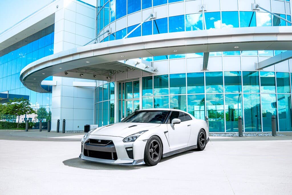 2019 Nissan GT-R Pure